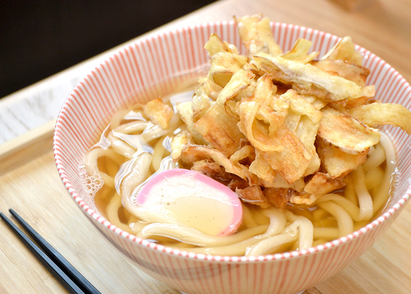 ふわもち食感が新しい かけうどん と ごぼう天ぷら なじょったニュース